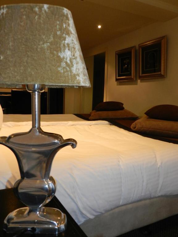 Van Der Valk Hotel Drongen Quarto foto